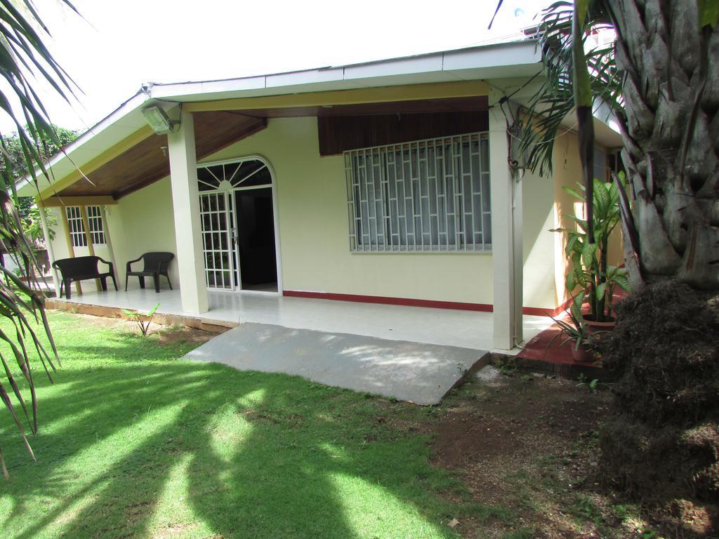 Posada Hostal Miss Marlly ซานอันเดรส ภายนอก รูปภาพ